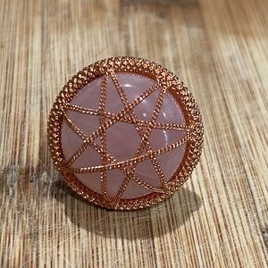 Host pick jewelry party 2/26/2025- pink quartz statement ring🎉🎉🎉🎀🎀🎉🎉